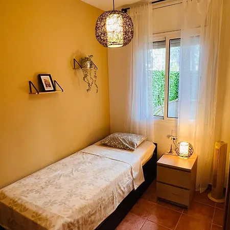 Holiday home Sundara, Brisa Marina, Serenidad Y Piscina Tarragona